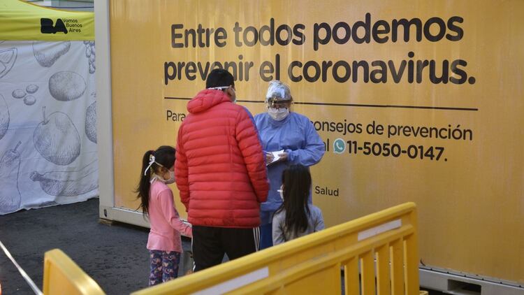 Un 30% de los argentinos se atiende en el sistema público sanitario (GCBA)