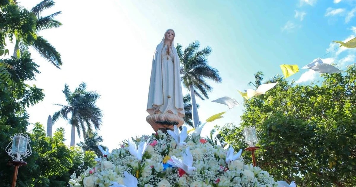 Quem é a Virgem de Fátima e porque é celebrada no dia 13 de maio