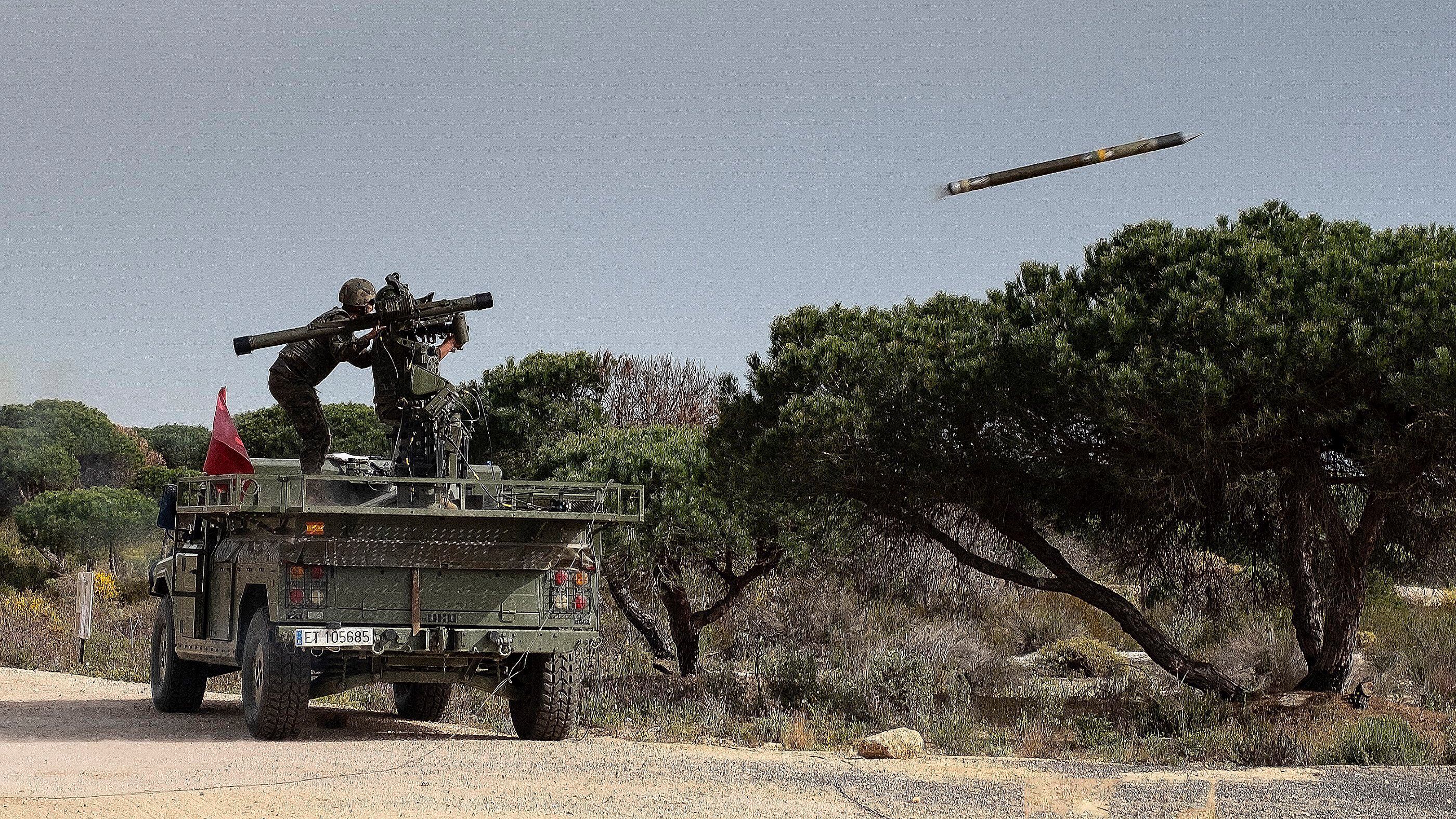 Lanzamiento de un misil Mistral por parte del Ejército de Tierra español (Ejército de Tierra)