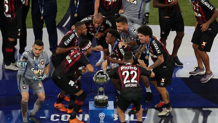 Atlético Paranaense se consagró en la Copa Sudamericana 2018 al vencer a Junior de Barranquilla (REUTERS)