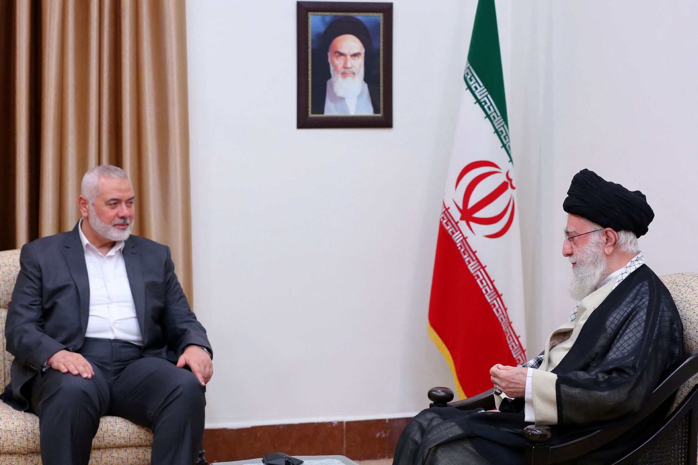 El encuentro reforzó la teoría que apunta contra Irán por haber estado detrás de la incursión del pasado sábado (REUTERS)