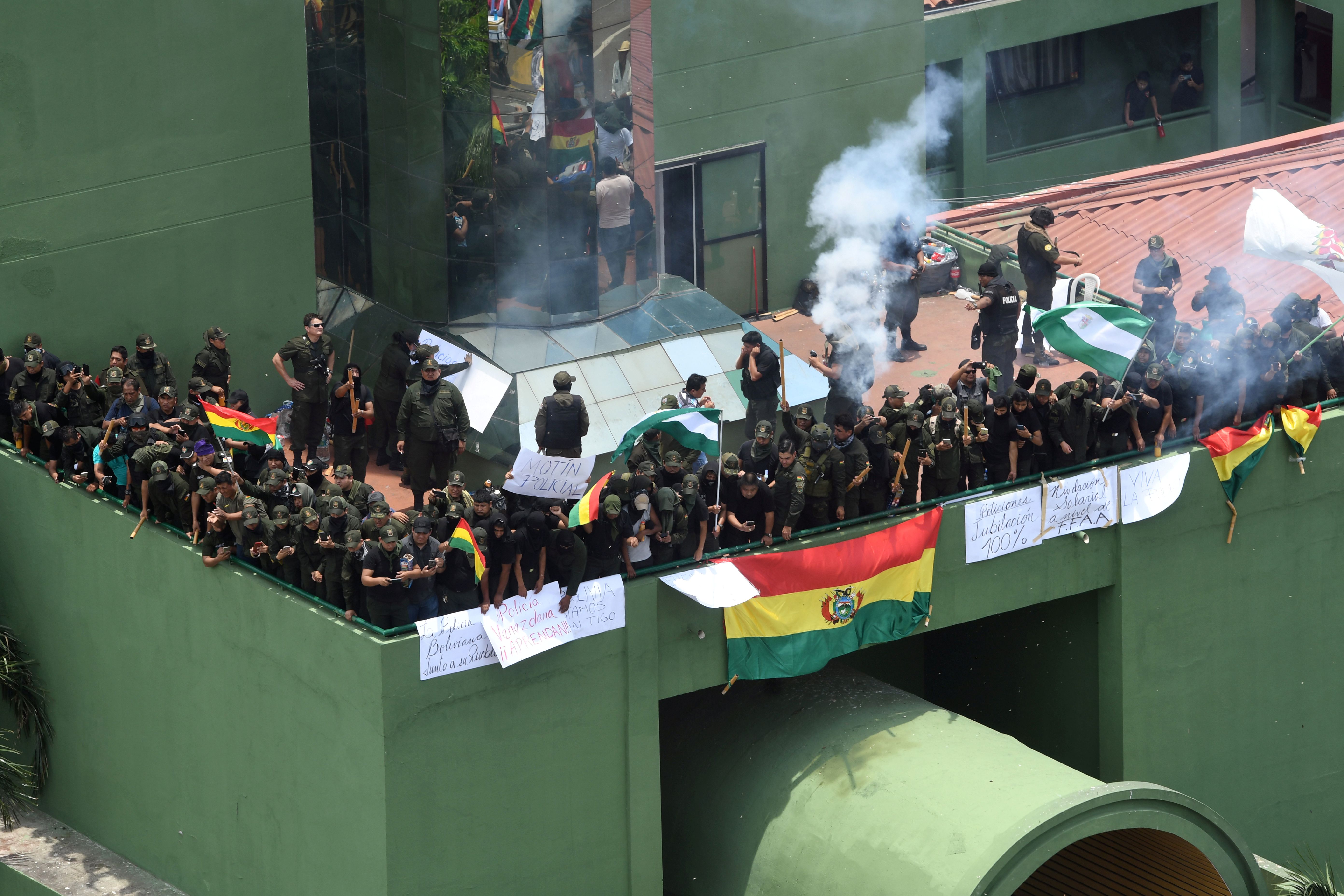 Los policías de Santa Cruz lideran los motines