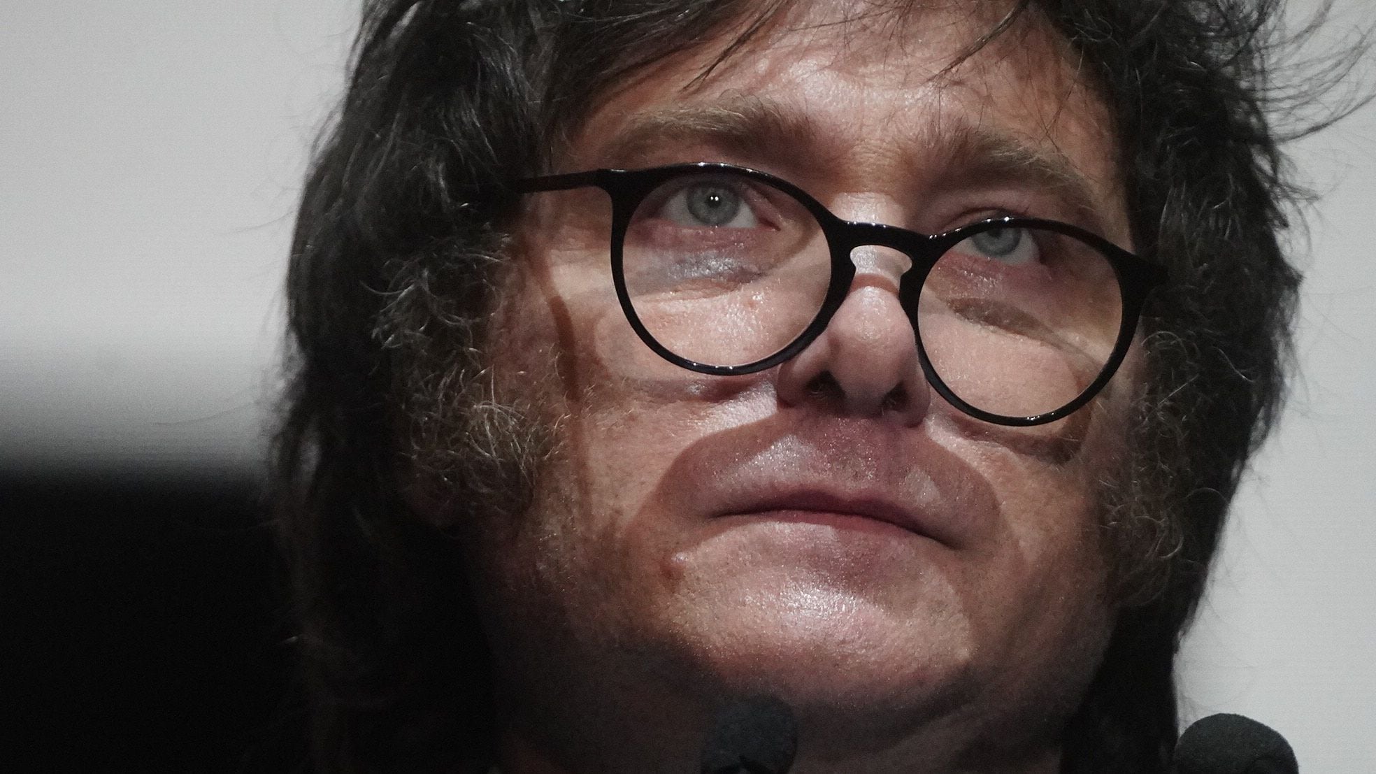 Un primer plano de Milei en su cierre de campaña en el Movistar Arena (Franco Fafasuli)