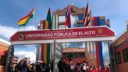 El frente de la Universidad Pública de El Alto