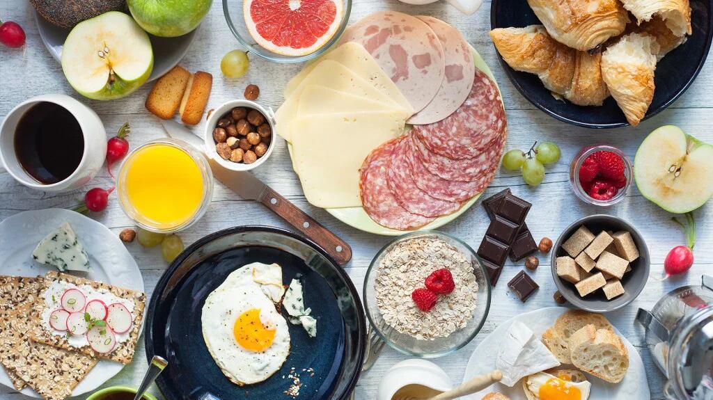 Un desayuno potente ayuda a perder peso y mejora el nivel de azúcar en sangre (Shutterstock)