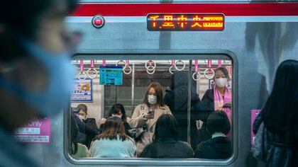 Un vagón de metro solo para mujeres en Osaka, Japón, el 15 de febrero de 2021.  (Hiroko Masuike/The New York Times)