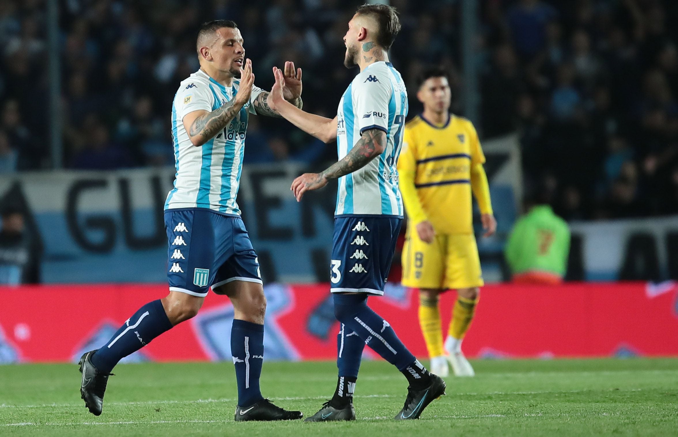 Racing derrotó 2-1 a Boca Juniors en el final y obtuvo un triunfo clave  para trepar en la Zona B de la Copa de la Liga - Infobae