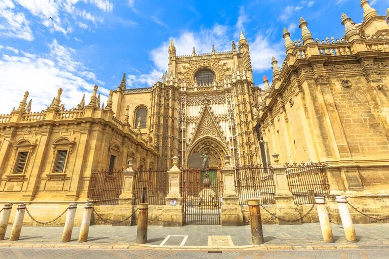 Historia de la Catedral de Sevilla OA42PDZNENEKJGK6S3RBHSNUIU