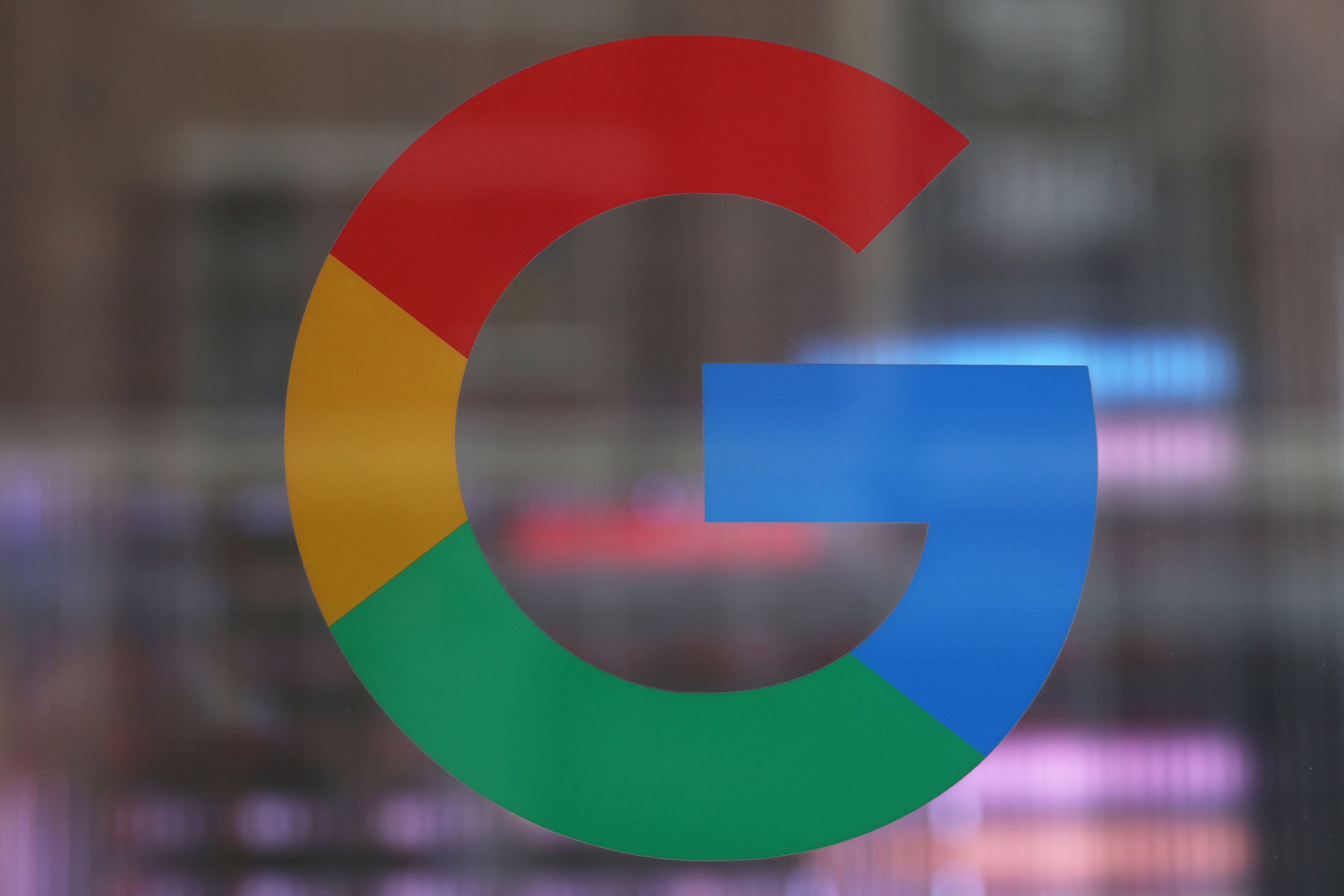 Google ya aplica decenas de soluciones de inteligencia artificial a sus servicios (Reuters)