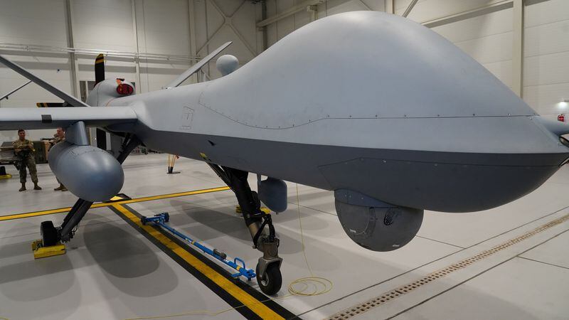 FOTO DE ARCHIVO: Un dron MQ-9 de las fuerzas armadas estadounidenses en la base aérea de Amari, Estonia, el 1 de julio de 2020.  REUTERS/Janis Laizans