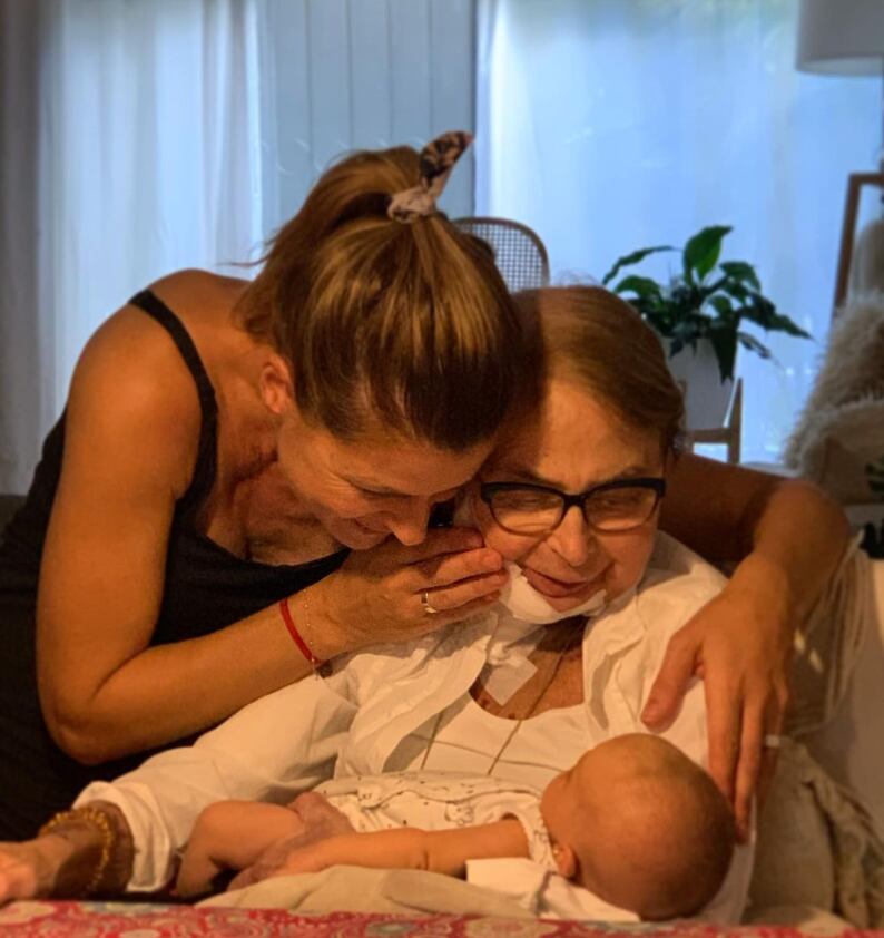 Eugenia Tobal junto a su mamá y su hija recién nacida Ema, en 2019 (Instagram)