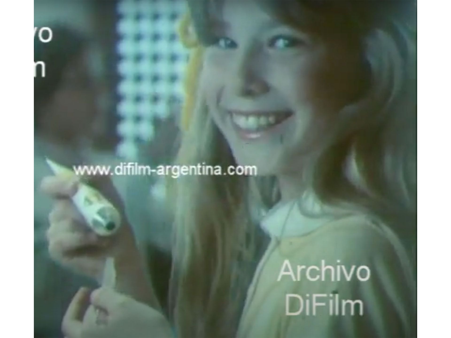 Gloria Carrá, protagonista de una publicidad de dentífricos, que decía "ahora sí nos lavamos los dientes"