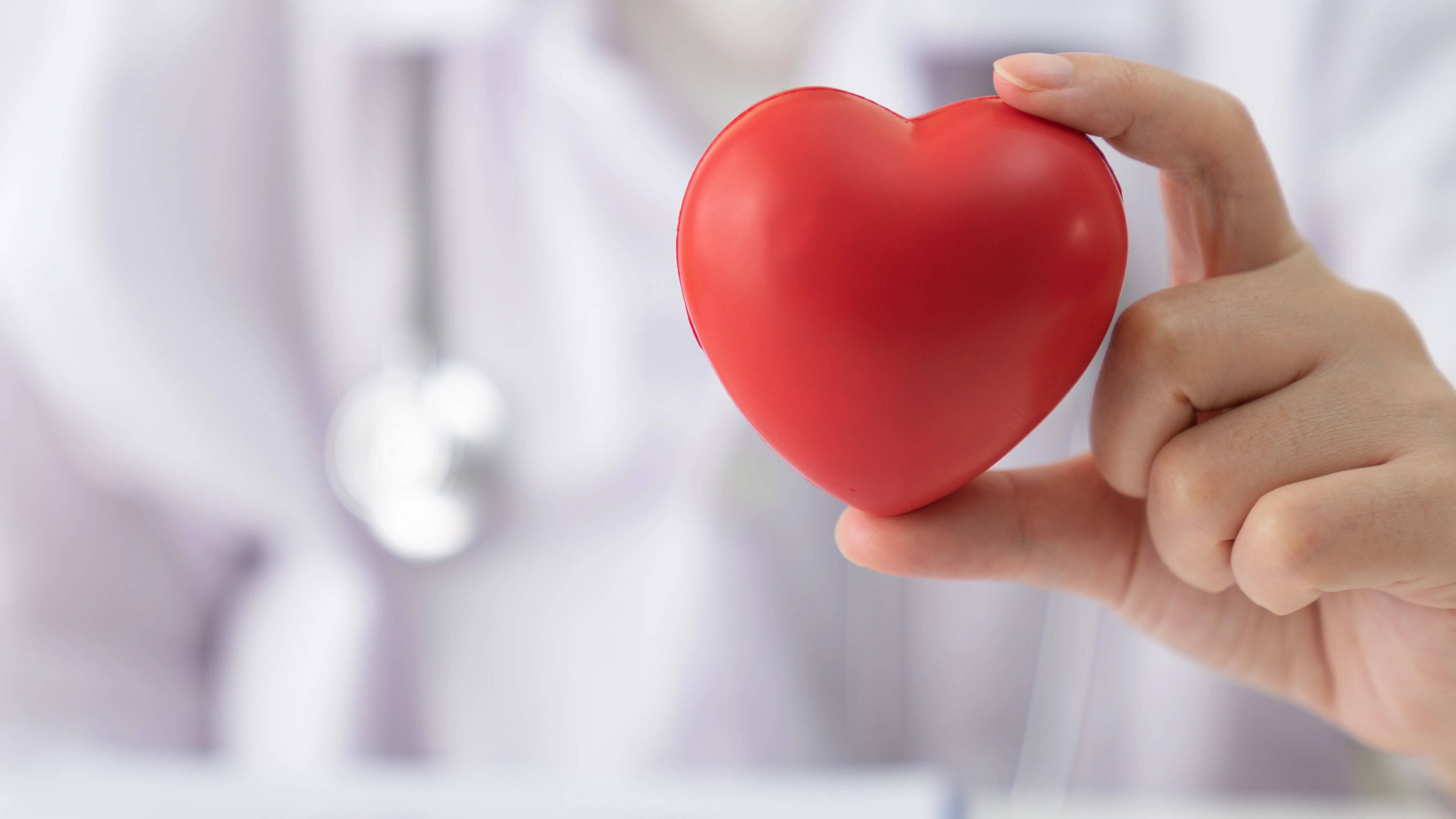 Los infartos de miocardio fueron solo algunos de los cuadros que se analizaron en la investigación (Getty)