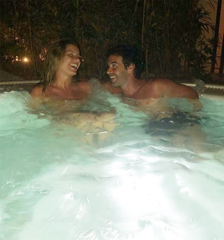 La foto con la que Laurita celebró los 40 años de Nico Cabré (Instagram)