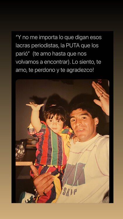 Gianinna Maradona de chica con Diego