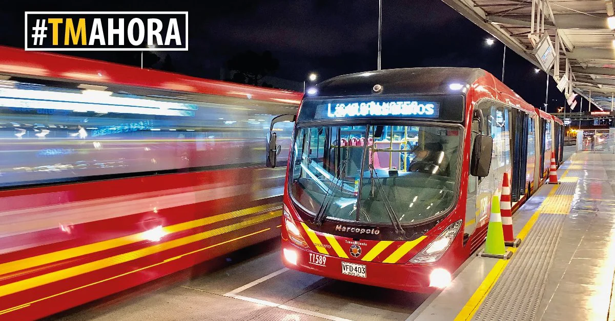 TransMilenio reported the closure of several stations due to blockages