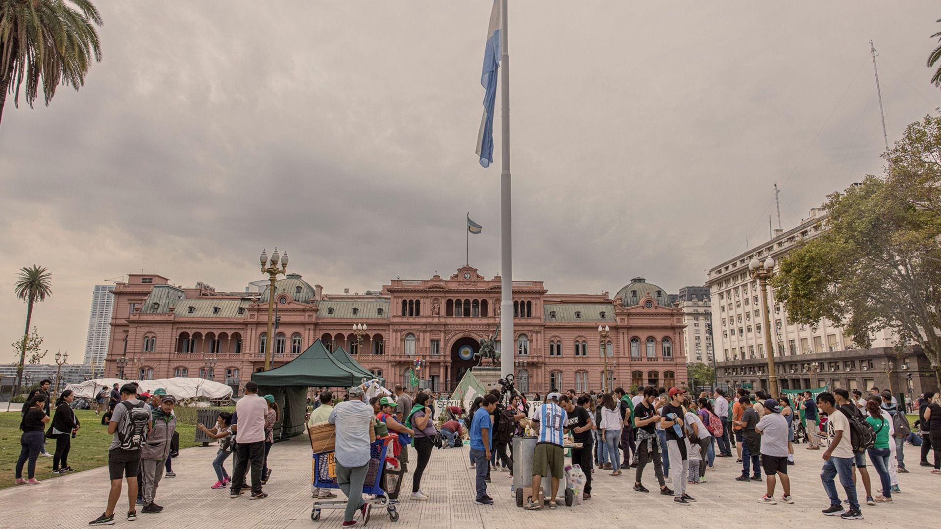 Imagen de archivo de Plaza de Mayo. De fondo Casa Rosada, donde este domingo 13 de agosto se recibió una ameaza de bomba. Photographer: Sarah Pabst/Bloomberg