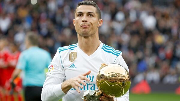 Cristiano Ronaldo expuso todos sus Balones de Oro ante el Santiago Bernabéu
