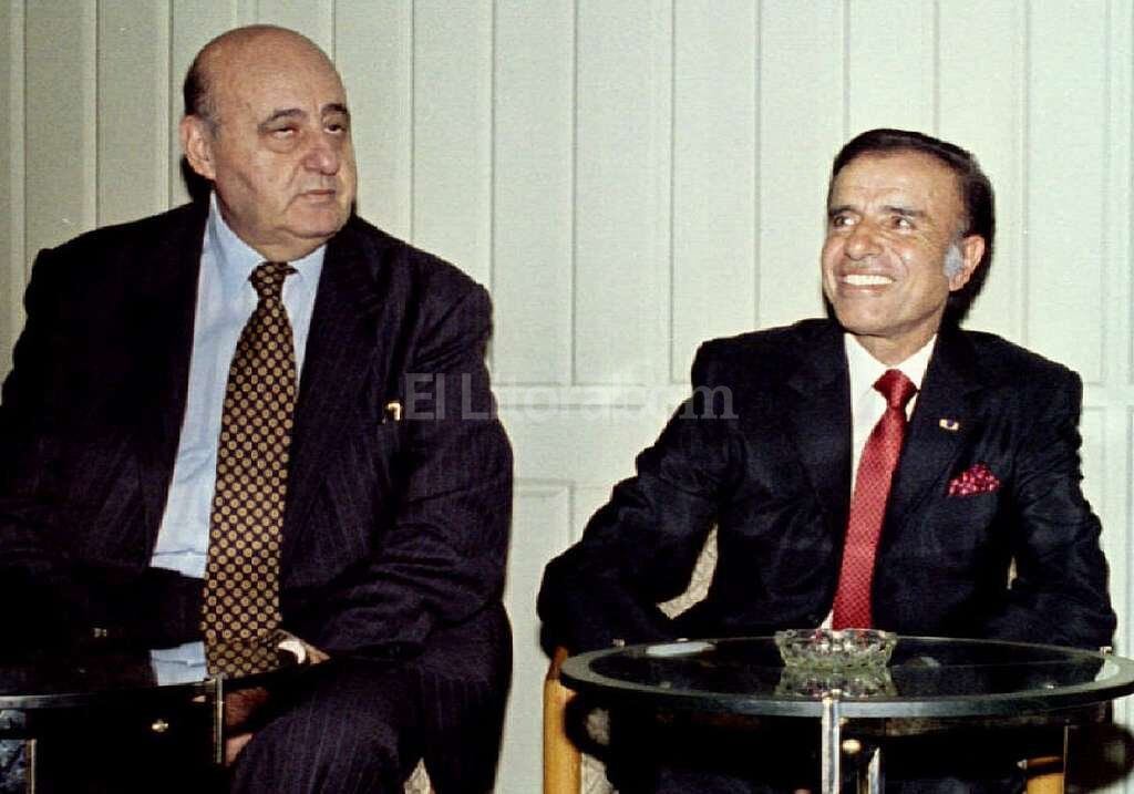 Armando Gostanian junto al presidente Carlos Menem