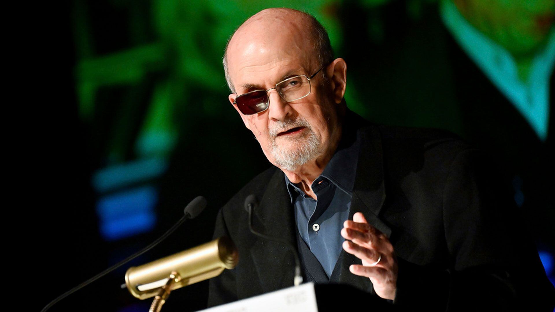 Salman-Rushdie-premio-Disturbing-the-peace portada