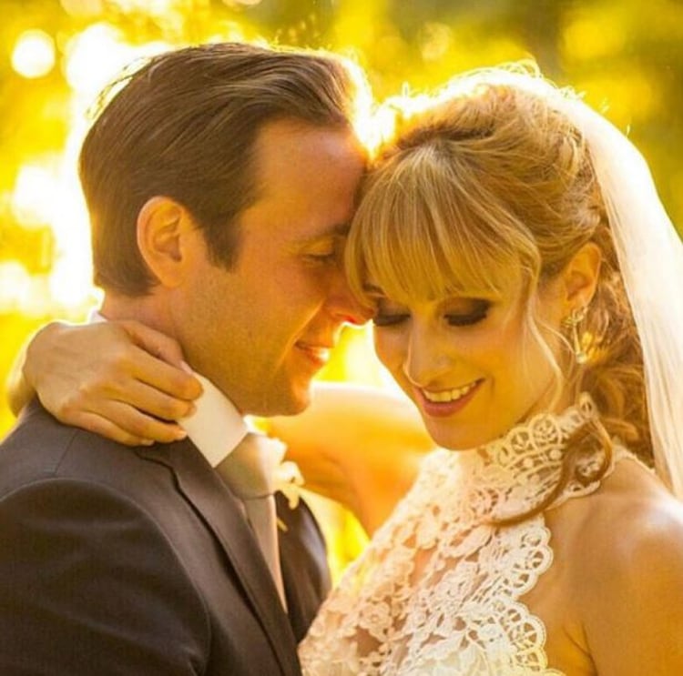 La pareja unió sus vidas después de sostener un noviazgo de dos años. (Foto: Instagram)