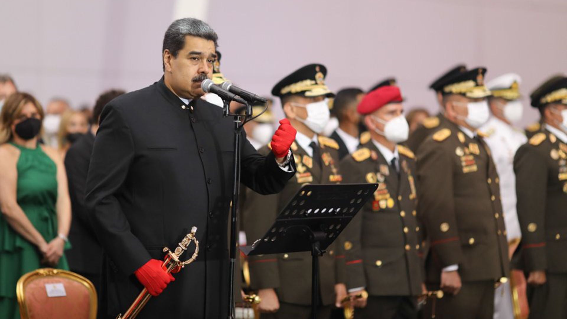 Maduro anuncian los ascensos de los generales y vicelamirantes