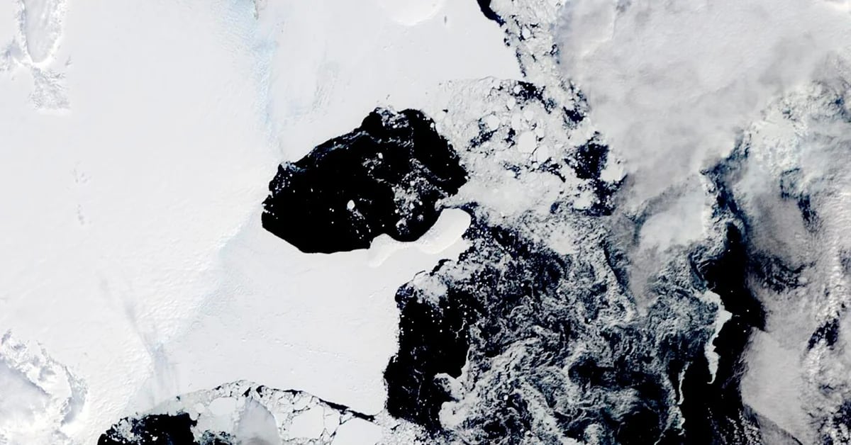 Na Wschodniej Antarktydzie pękł lodowiec szelfowy większy niż Nowy Jork.