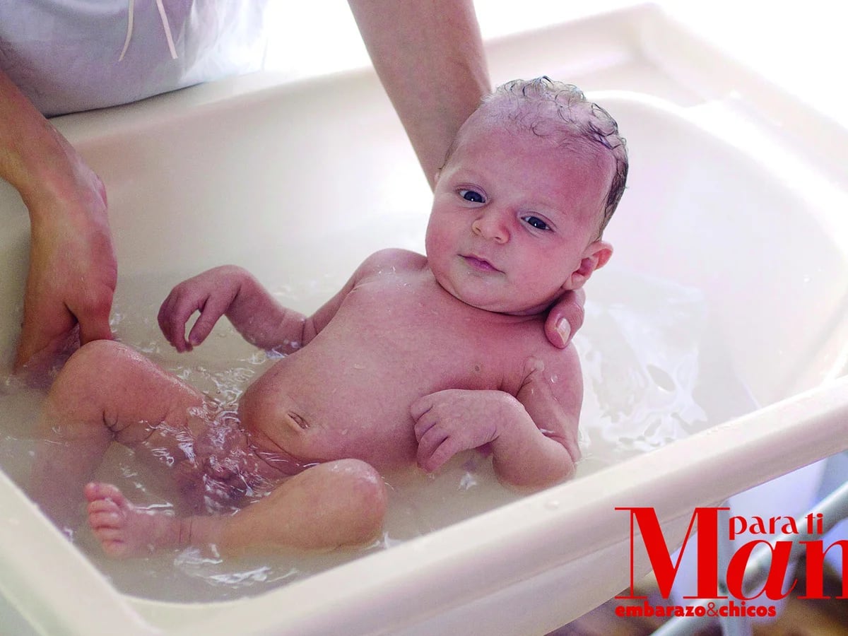 Año Zumbido Hervir Mitos y verdades sobre el primer baño del bebé recién nacido - Infobae