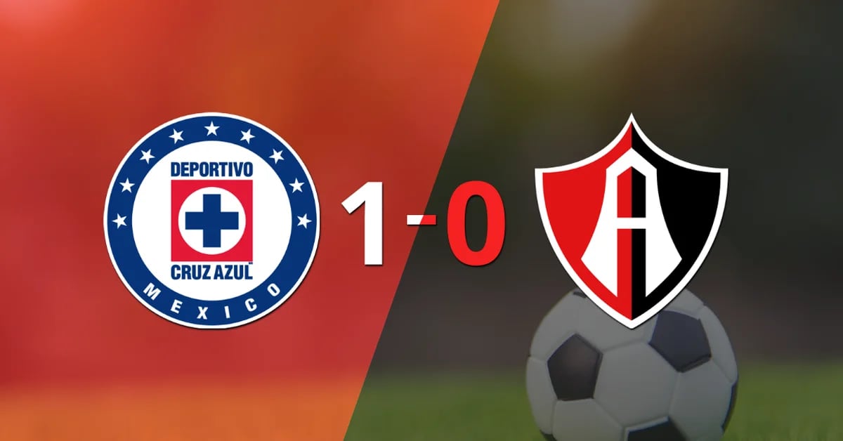 Cruz Azul was hit with a goal to defeat Atlas at Azteca Stadium