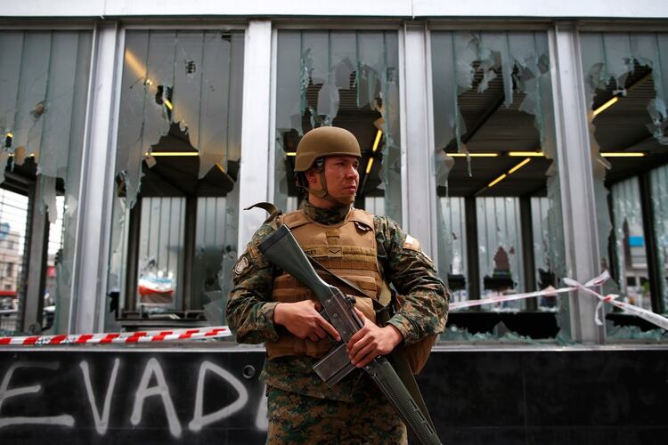 Los militares están en las calles (Pablo VERA / AFP)