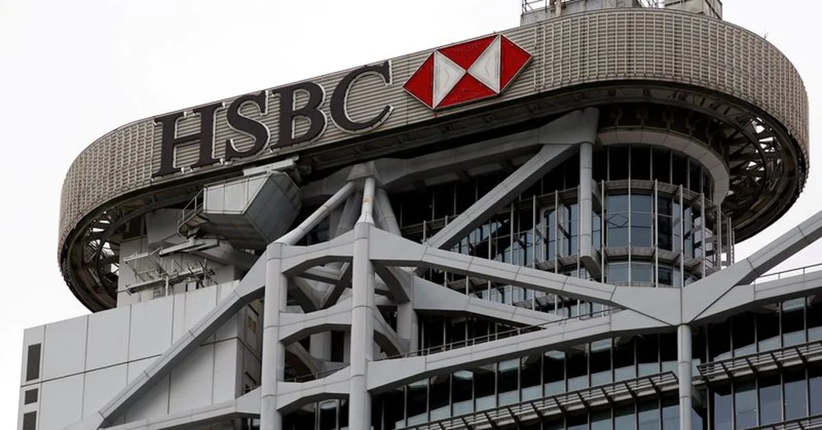 HSBC raises $2 billion in additional Tier 1 bonds