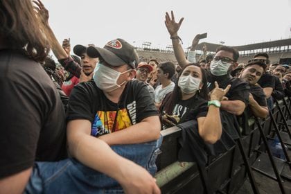 Es normal encontrar rock, cumbia, pop, reggae, hip hop, reguetón, norteño-banda, ska y un sin fin de experimentos, colaboraciones, Dj’s y un largo etcétera.(Foto: Alejandro MELENDEZ / AFP)