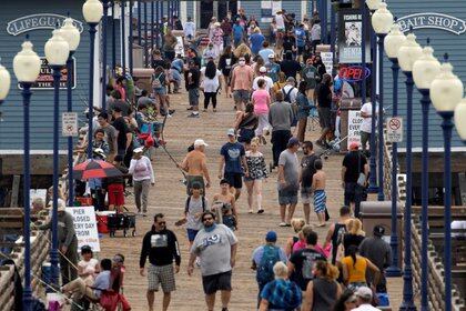 California se convirtió en el nuevo epicentro de la pandemia en EEUU. Foto: REUTERS/Mike Blake