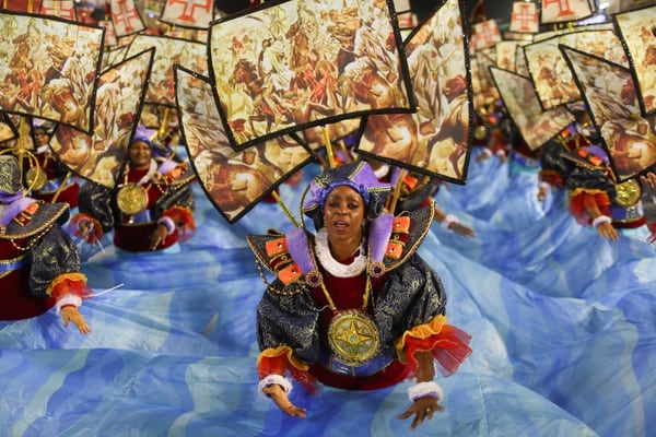 Una bailarina de Paraiso do Tuiuti ( REUTERS/Pilar Olivares)