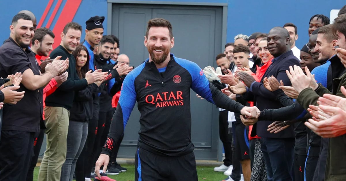 Lionel Messi si unisce all’allenamento del Paris Saint-Germain: Hall of Fame per i suoi compagni di squadra e quando tornerà a giocare
