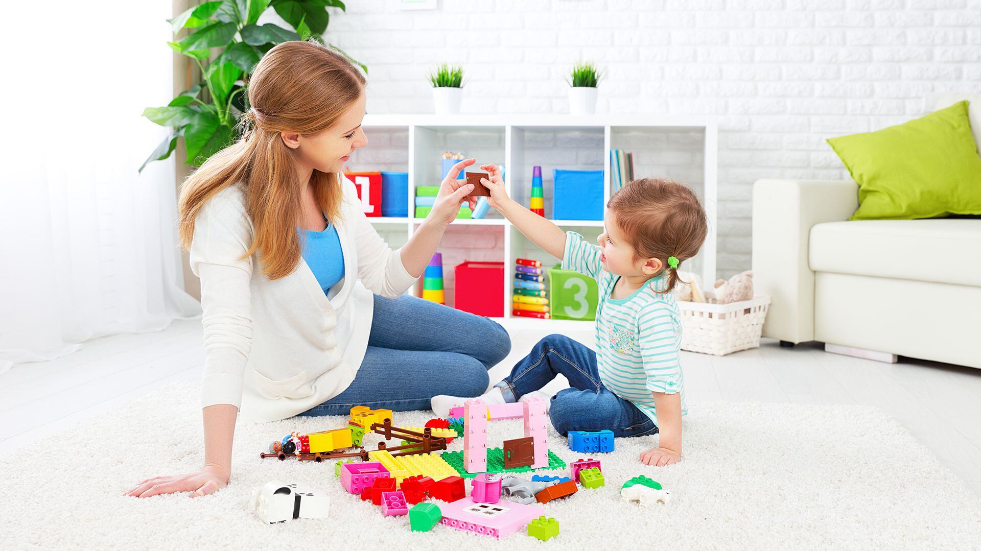 La terapia es fundamental para ayudar al niño (istock)