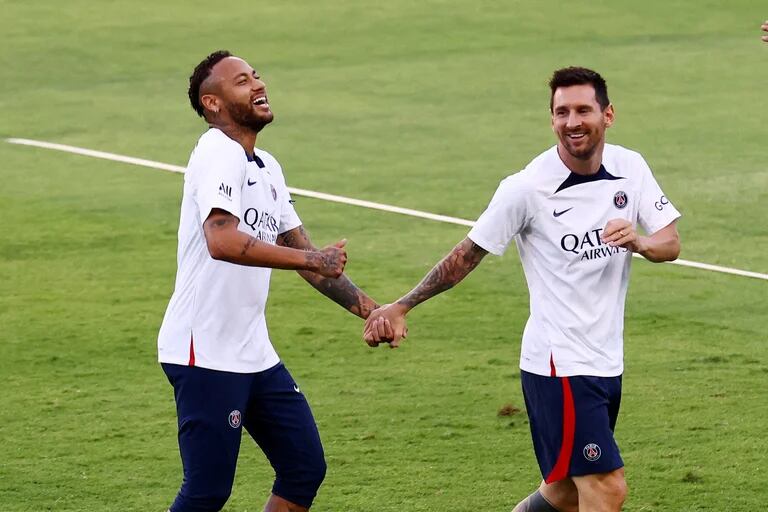 Messi y Neymar serán los protagonistas del ataque parisino en la Supercopa de Francia  