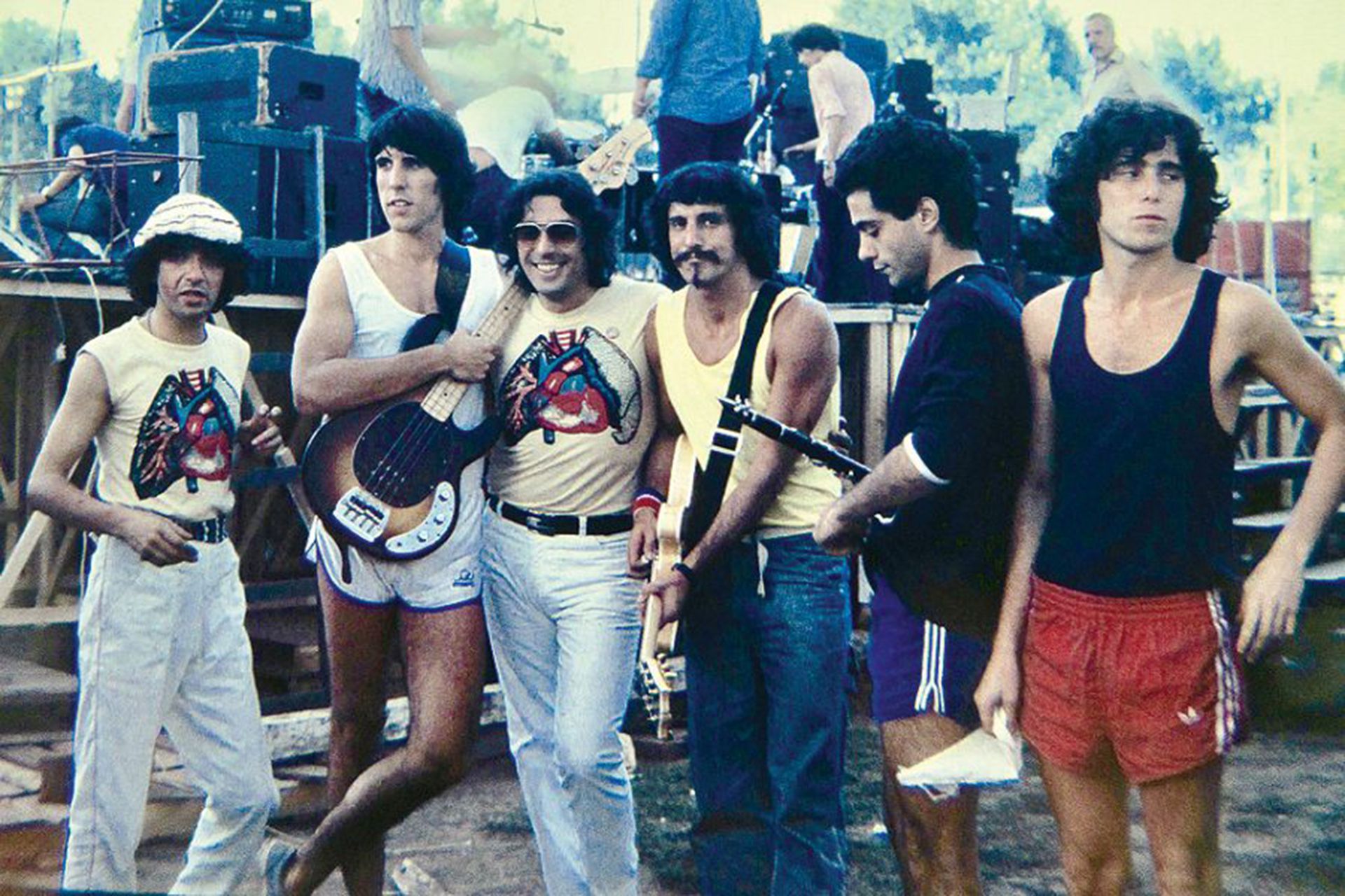 Miguel Abuelo, Cachorro López, Polo Corbella, Gustavo Bazterrica, Daniel Melingo y Andrés Calamaro: Los Abuelos de la Nada
