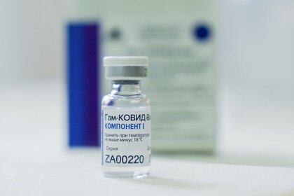 Foto de archivo de un frasco con la vacuna rusa Sputnik V para el coronavirus. Ene 6, 2021. REUTERS/Fedja Grulovic
