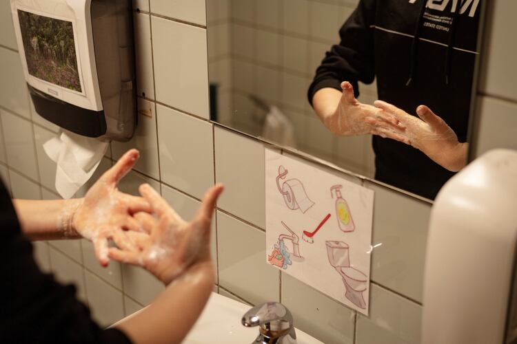Las medidas de higiene deberán implementarse de la misma manera cuando se retome la normalidad. (Foto: Reuters)
