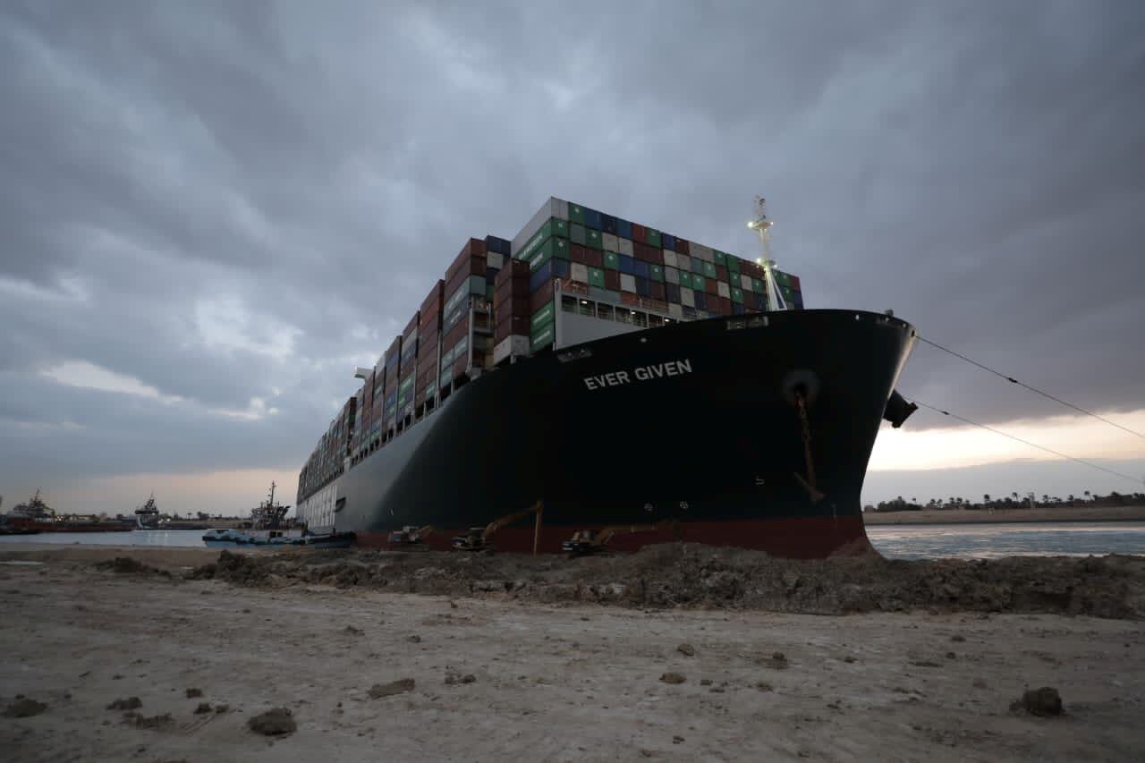 El buque Ever Given, uno de los portaconedores más grandes del mundo (Reuters)