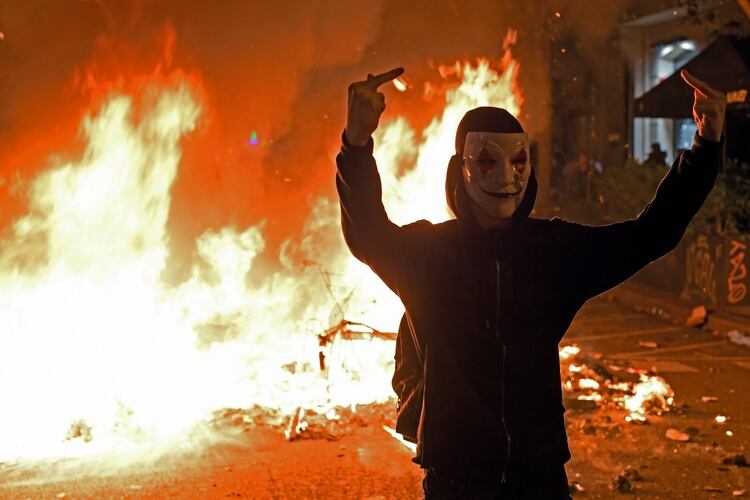 En la noche del jueves volvió a haber incidentes (AFP)