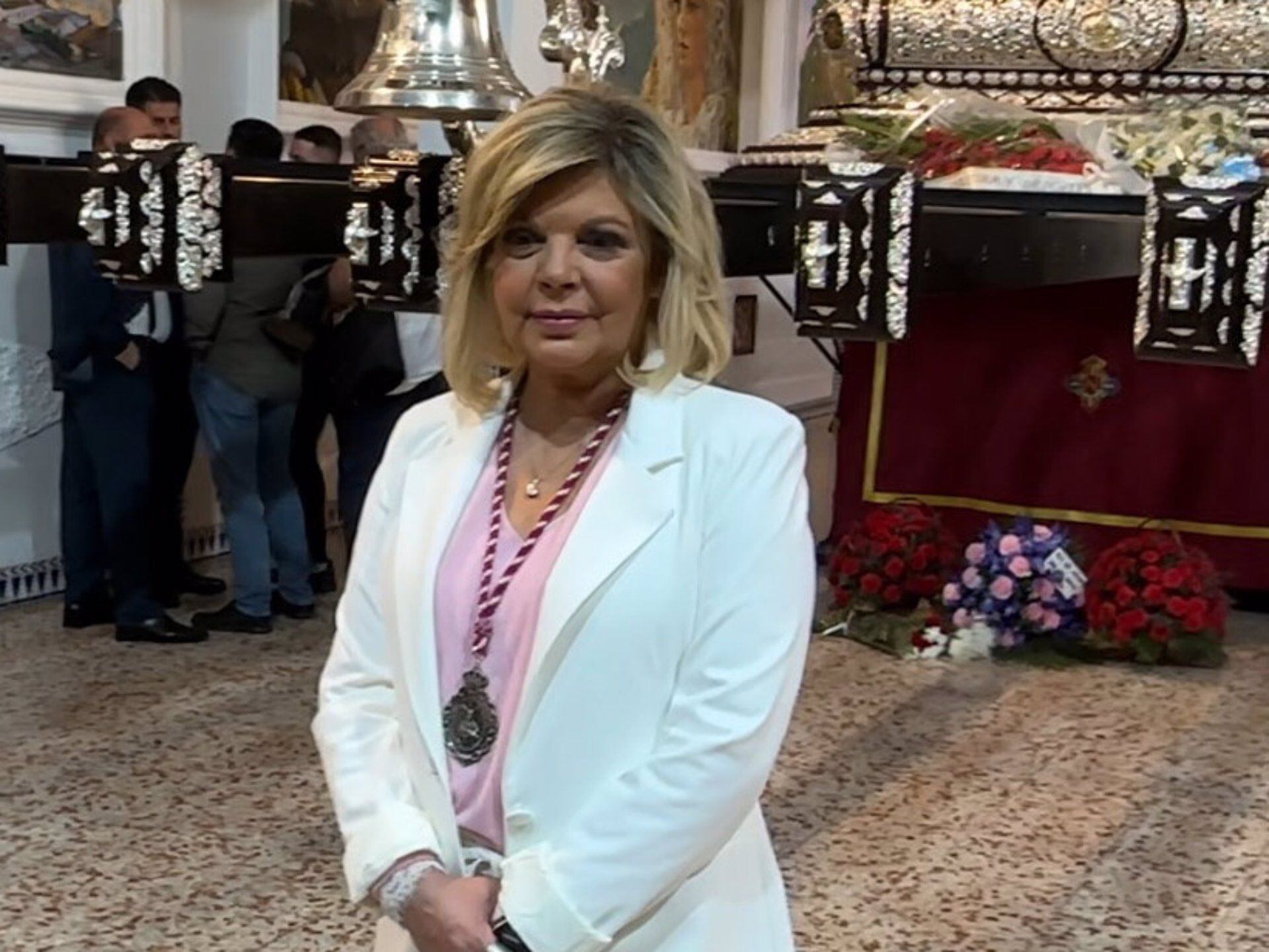 Terelu Campos, muy emocionada, se rompe en su visita al Cautivo en su primera Semana Santa sin su madre