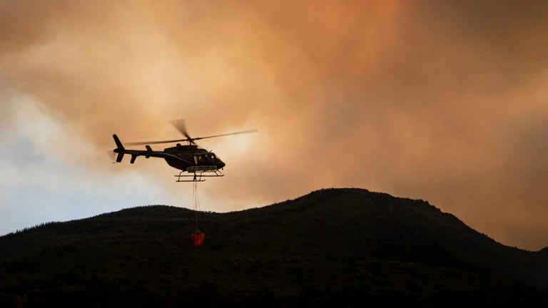 Se trabaja en combatir los incendios mediante el uso de distintos recursos 