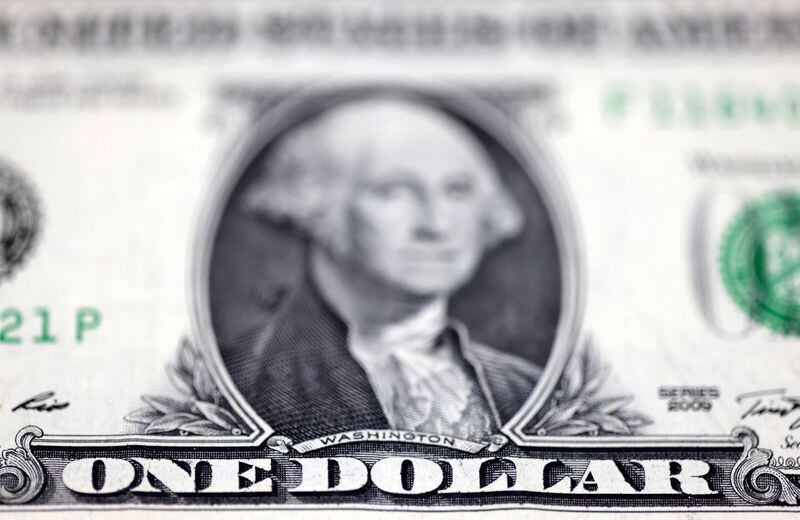 El dólar mayorista asciende un 57,7% en 2023.