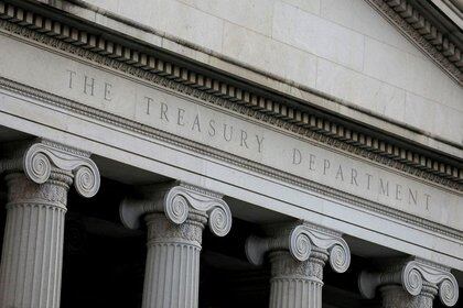 FOTO DE ARCHIVO. La sede del Departamento del Tesoro de Estados Unidos, en Washington, D.C., EEUU. 30 de agosto de 2020. REUTERS/Andrew Kelly
