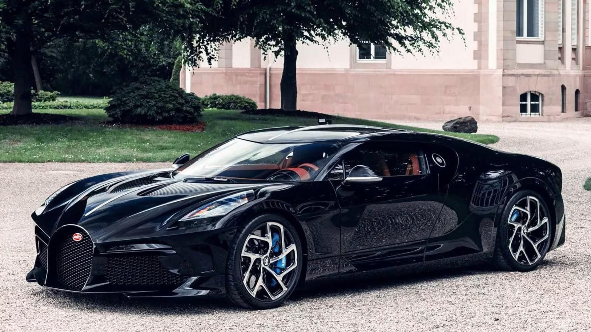El Bugatti La Voiture Noire sólo tiene una unidad, que combina elegancia con alta performance al máximo nivel