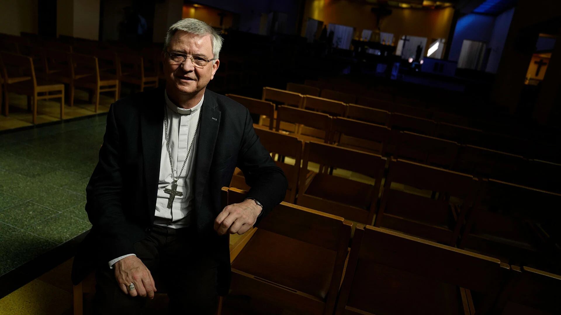 Un obispo belga denunció que el Vaticano rechazó durante años las peticiones de expulsar de la Iglesia a un ex colega pedófilo