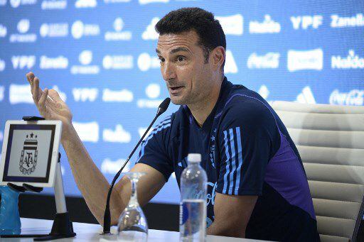 Lionel Scaloni brindará una conferencia de prensa en el predio de la AFA antes del partido con Paraguay (JUAN MABROMATA / AFP)