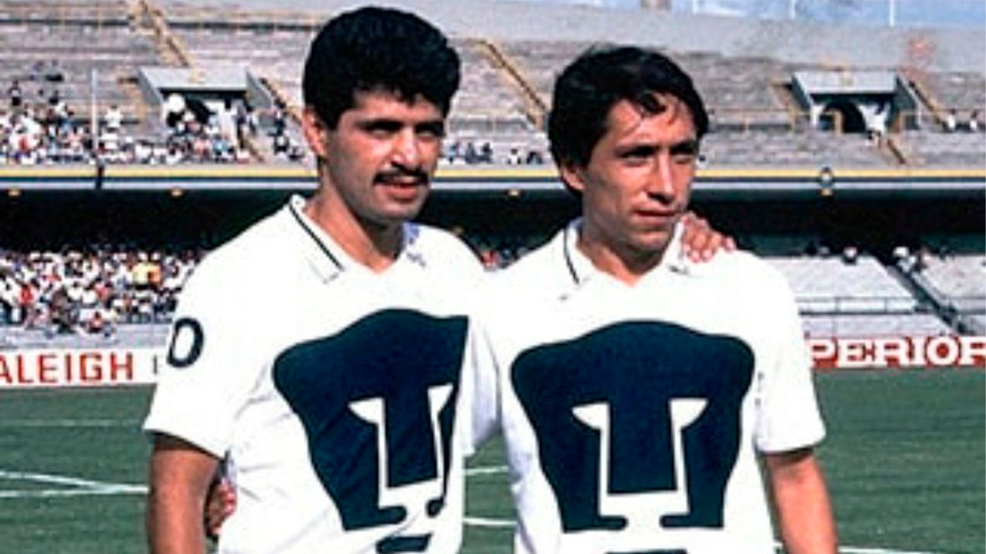 Luis Flores y Manuel Negrete (Foto: Twitter@MXESTADIOS)